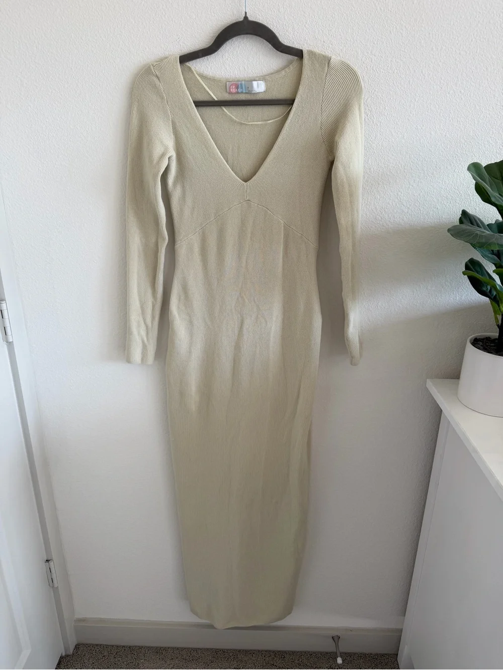 Free people beach Long-Sleeve V-Neck Knit Dress in Light green